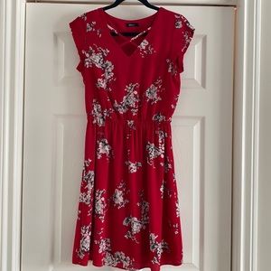 Reitmans Red Floral dress (Size S)